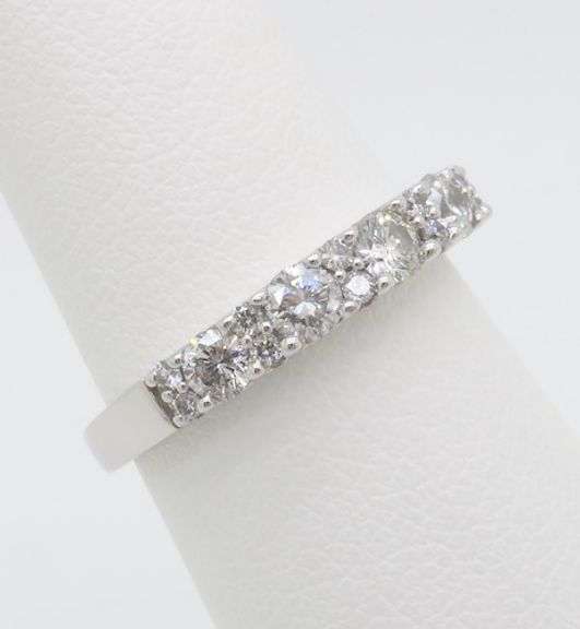 Diamond Anniversary Band