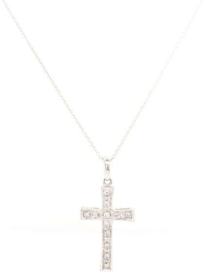 18kt White gold .25ctw diamond cross pendant on chain