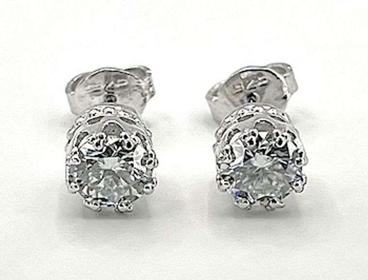 Sparkling 5.73 Ctw VVs1 F-G Lab Simulated Diamond Earrings
