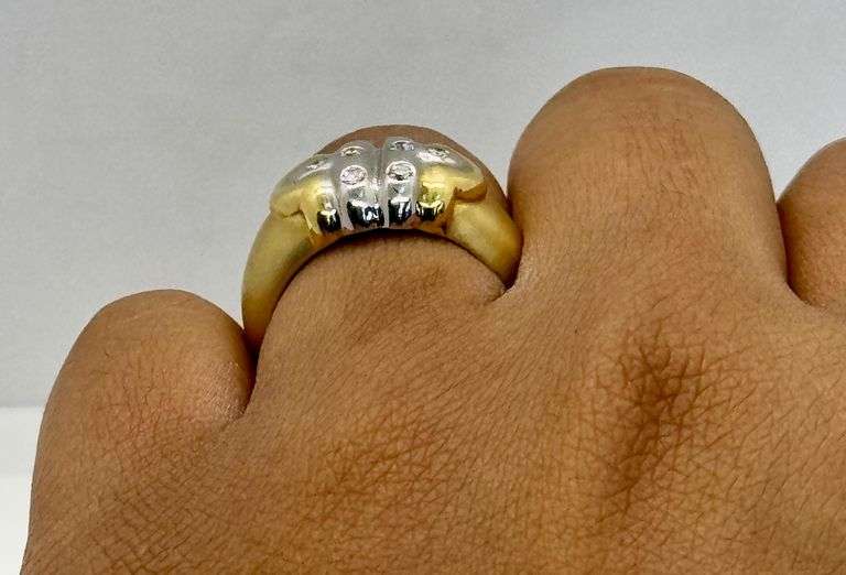 14K Two-Tone Gold Round Brilliant Cut Diamond Ring