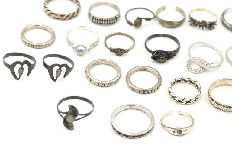Group lot of Vintage 925 sterling silver rings