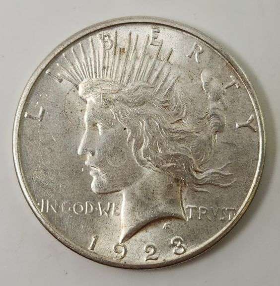 1923 S AU Peace Dollar