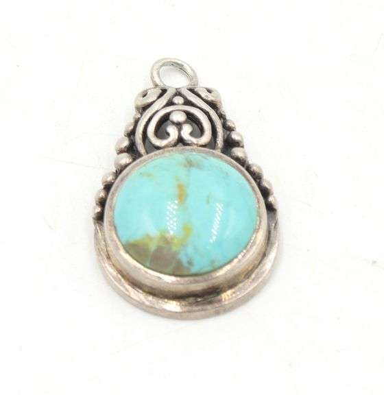 Vintage 925 sterling silver Turquoise pendant