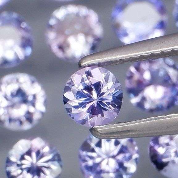 Valuable 3.84ct 20 piece Tanzanite set