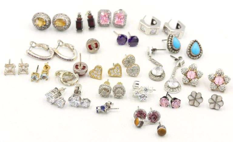 Group lot of Vintage 925 sterling silver earrings