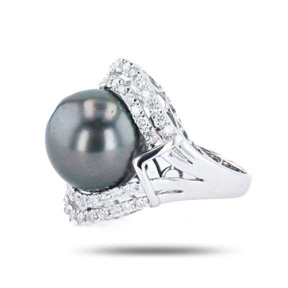 PLATINUM SOUTH SEA CULTURED PEARL AND DIAMOND RING 14MM