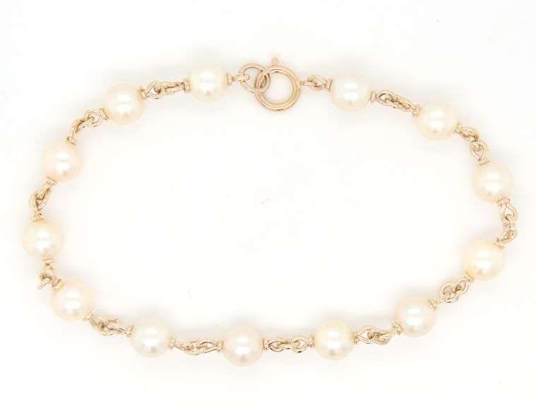 14kt Yellow gold white freshwater pearl and gold bracelet