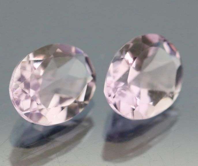 Gorgeous 4.88ct VVS Rose de Franc Amethyst pair