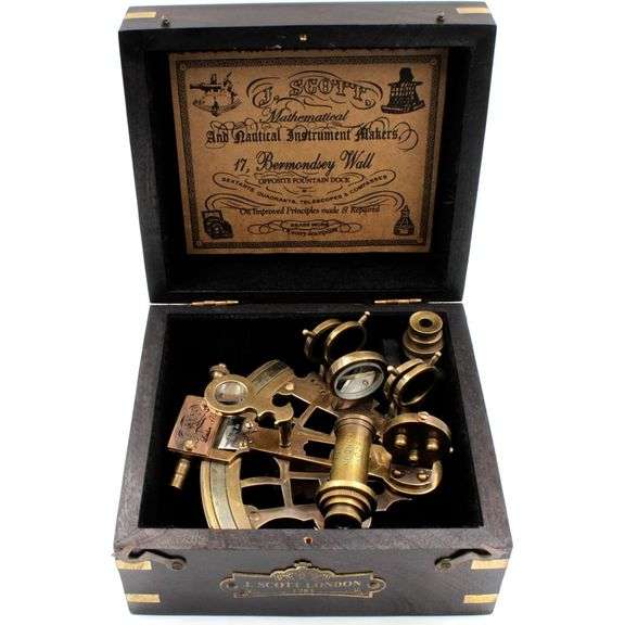 Functional Brass Nautical Sextant with Hardwood Box