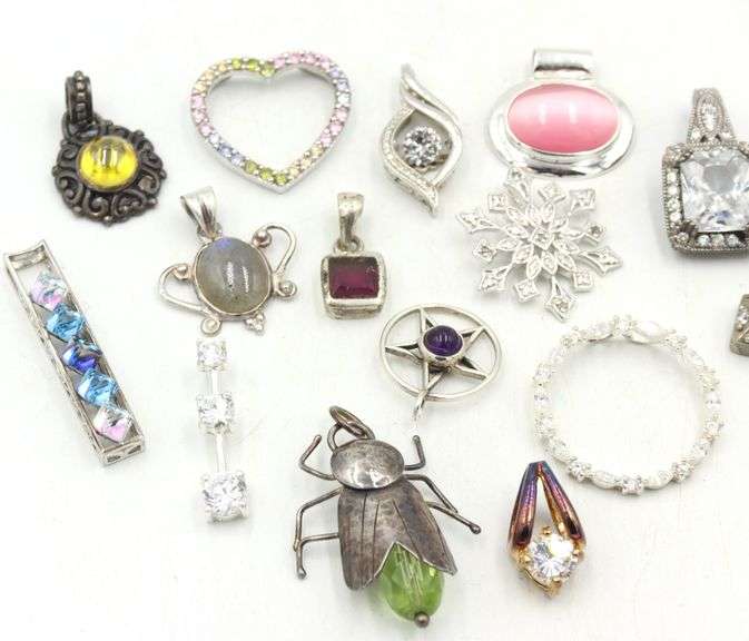 Group lot of Vintage 925 sterling silver pendants