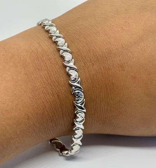 10K White Gold XOXO With Hearts Bracelet