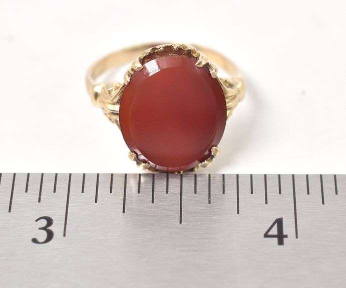 Vintage 10K Yellow Gold Red Gemstone Ring