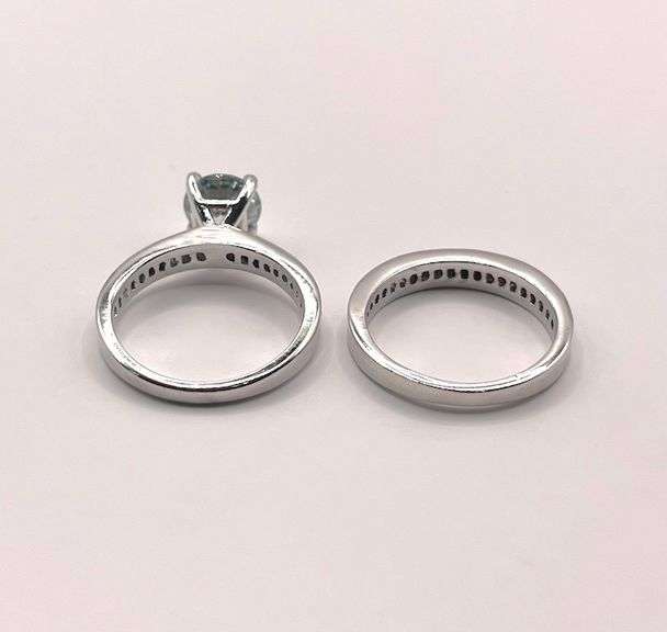 Large 3.7 Ct  VVs1 Lab Simulated Diamond 2 Band Engagement  Ring Set