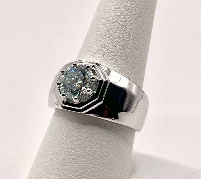 Men's Sparkling 2.52 Ct Ice Blue Fire Moissanite Ring