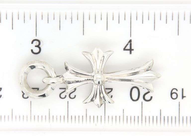 925 Sterling silver Chrome heart cross pendant