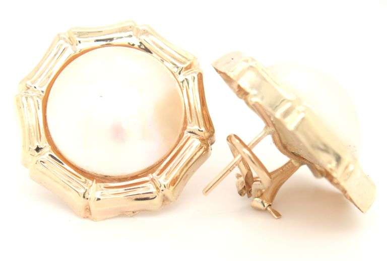 14kt Yellow gold 15.5mm Mabe pearl earrings