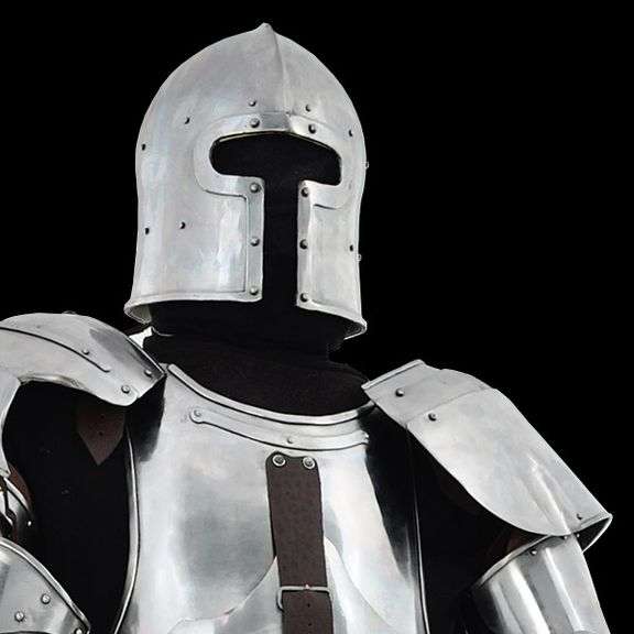 Magnificent high quality and collectable Italian Suit of Armor