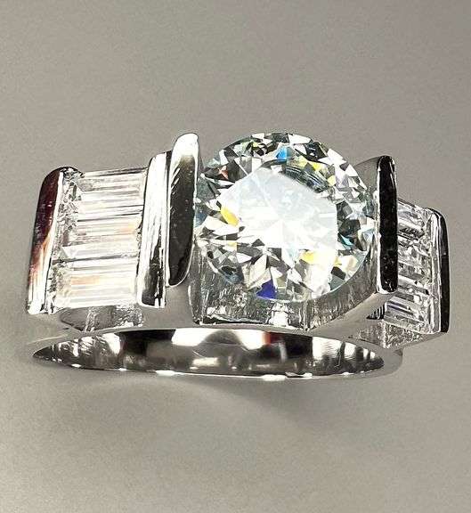 Sparkling 2.75 Ct VVs1 -Fire Mossanite Ring