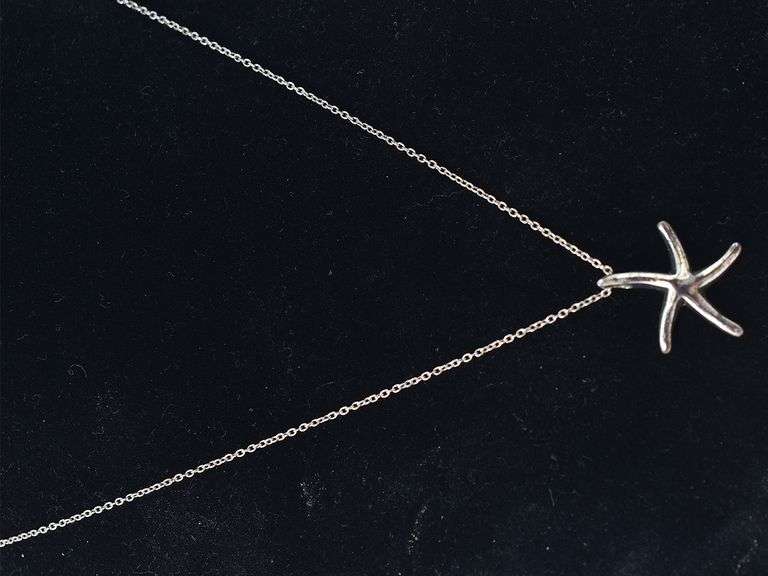 Starfish Pendant Necklace in Sterling Silver