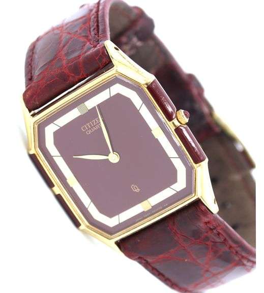 Jaz Rectangular brown wooden dial quartz on leather strap watch