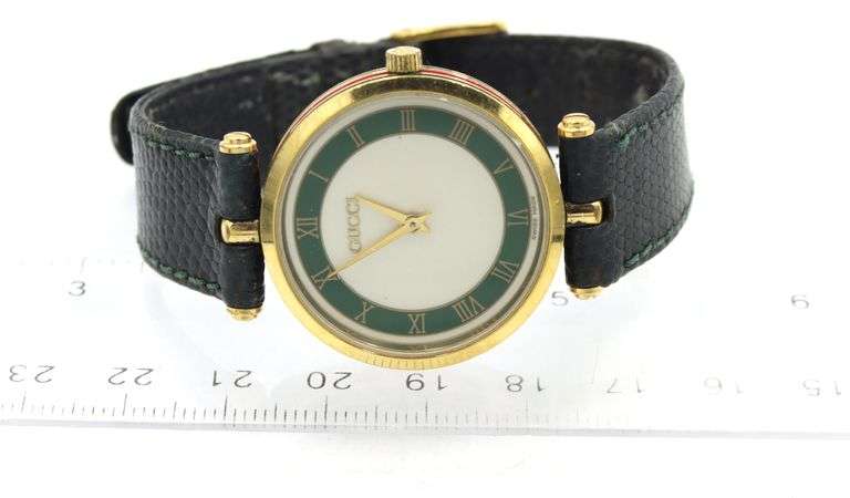 Gucci 2000L quartz watch
