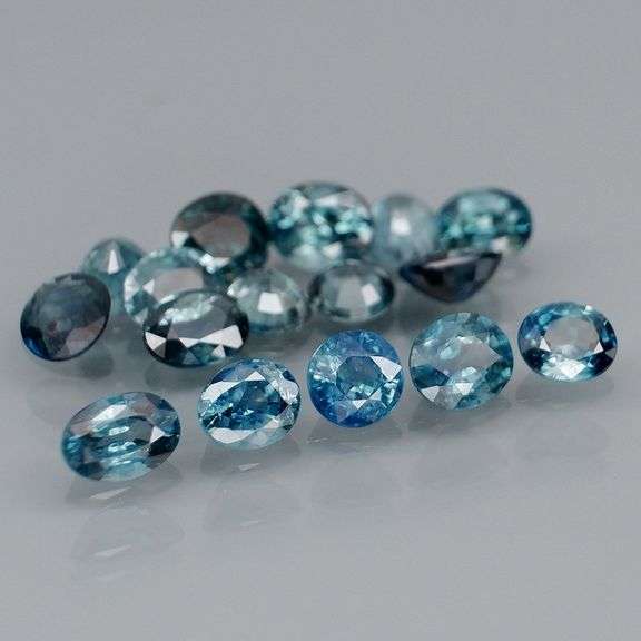 Heated only! 4.89ct mixed cut Australian Sapphire set