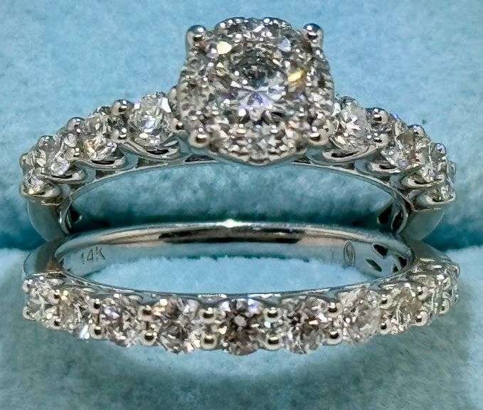 14K White Gold Round Brilliant Cut Ring Set