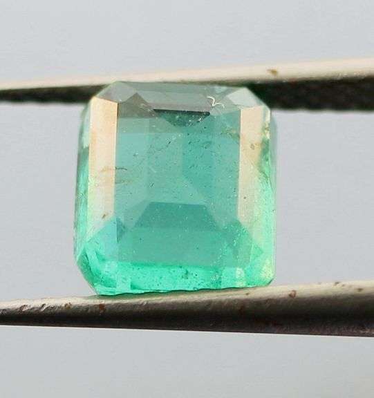 Crystal clear 1.44ct Colombian Emerald