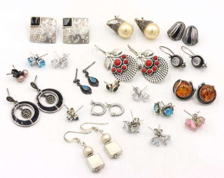 Group lot of Vintage 925 sterling silver earrings