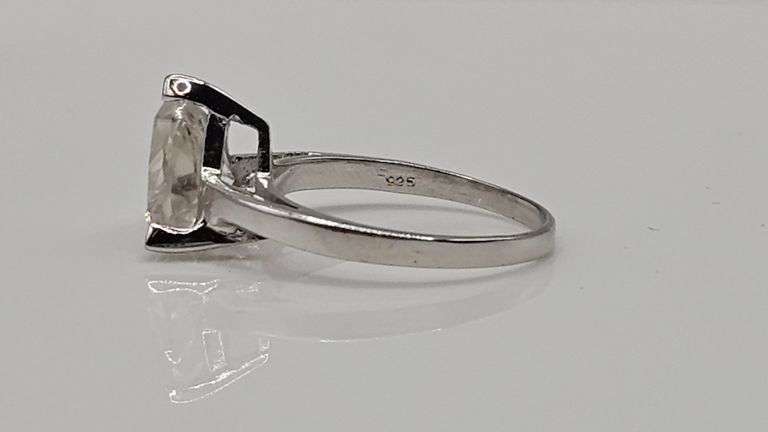 Rare 3.85 Ct VVs1 Trillion Cut Lab Simulated Diamond Ring