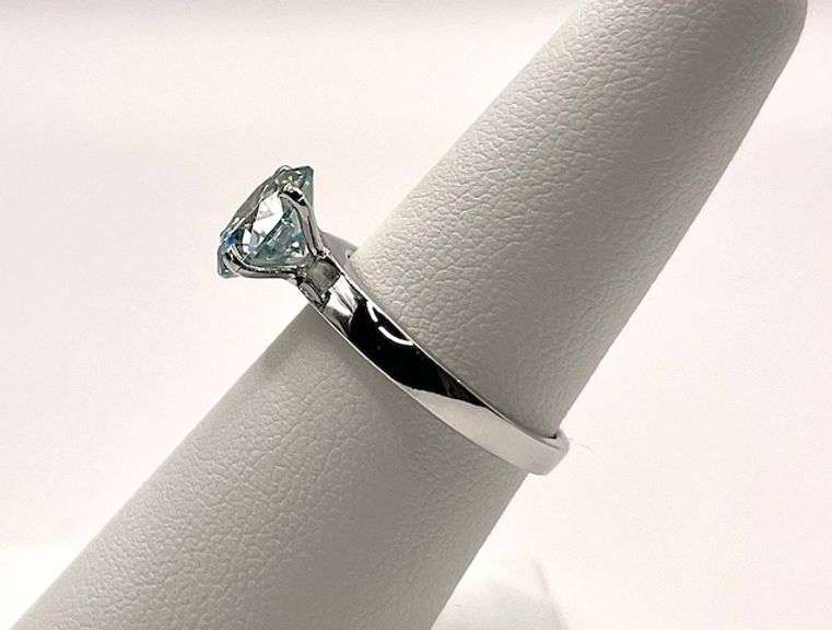 Dazzling Rare 3.25 Ct White Ice Blue Lab Simulated Diamond Ring