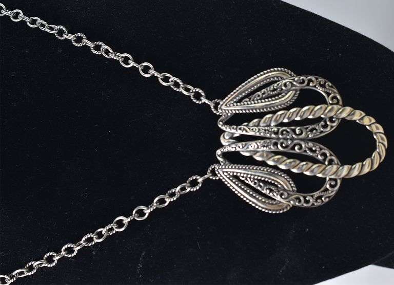 Pendant Necklace in Sterling Silver