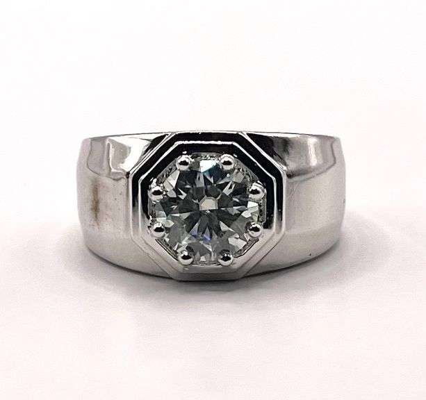 Men's Sparkling 2.52 Ct Ice Blue Fire Moissanite Ring