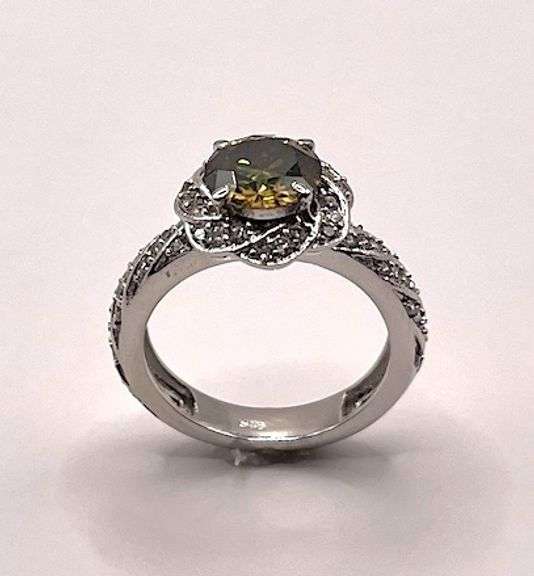 Dazzling 3.4 Ct VVs1 Golden Amber Green Lab Diamond Ring