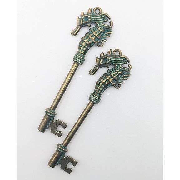 Set of 2 Vintage Seahorse Keys