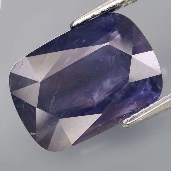 Impressive 5.53ct untreated blue violet Iolite