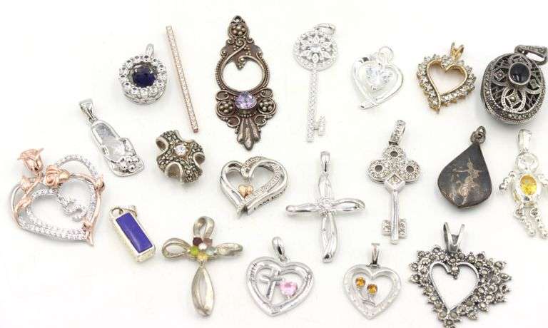 Group lot of Vintage 925 sterling silver pendants