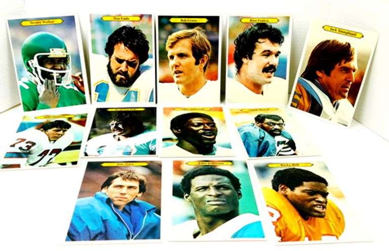 12 Topps 1980 Oversized Football Trade Cards, All Greats