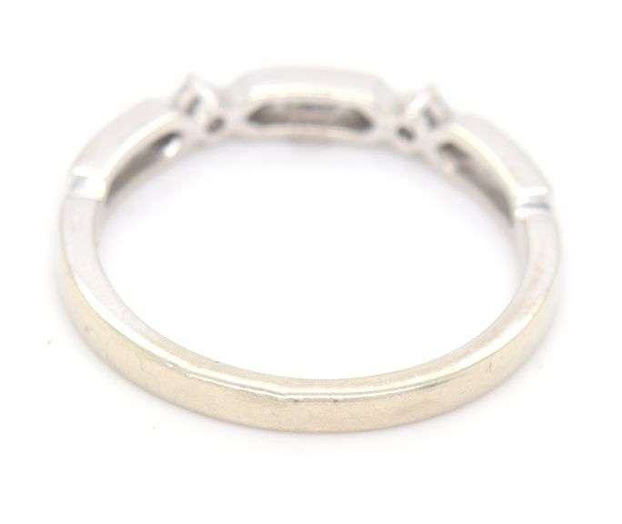 10kt White gold diamond band