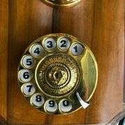 1930s Retro Wall-Mounted Wooden Telephone