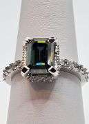 14 Kt White Gold 4.5 Ct VVs1 Emerald Green Fire Moissanite Ring