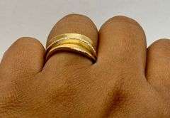 14K Yellow Gold Round Brilliant Cut Diamond Ring