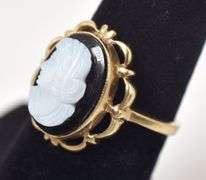 Vintage 10K Yellow Gold Black Onyx Cameo Ring