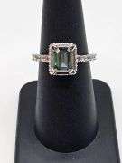 14 Kt White Gold 4.5 Ct VVs1 Emerald Green Fire Moissanite Ring