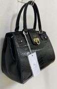 Designer Style Large  Bag By David Jones-Paris