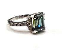 14 Kt White Gold 4.5 Ct VVs1 Emerald Green Fire Moissanite Ring
