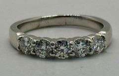 14K White Gold Round Brilliant Cut Diamond Wedding Band