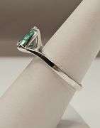 Sparkling 3.25 Ct VVs1 Trillion Cut Emerald Green Moissanite Ring