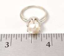 Comely 14K White Gold Pearl Ring
