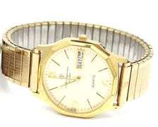 Group lot of 4 watches